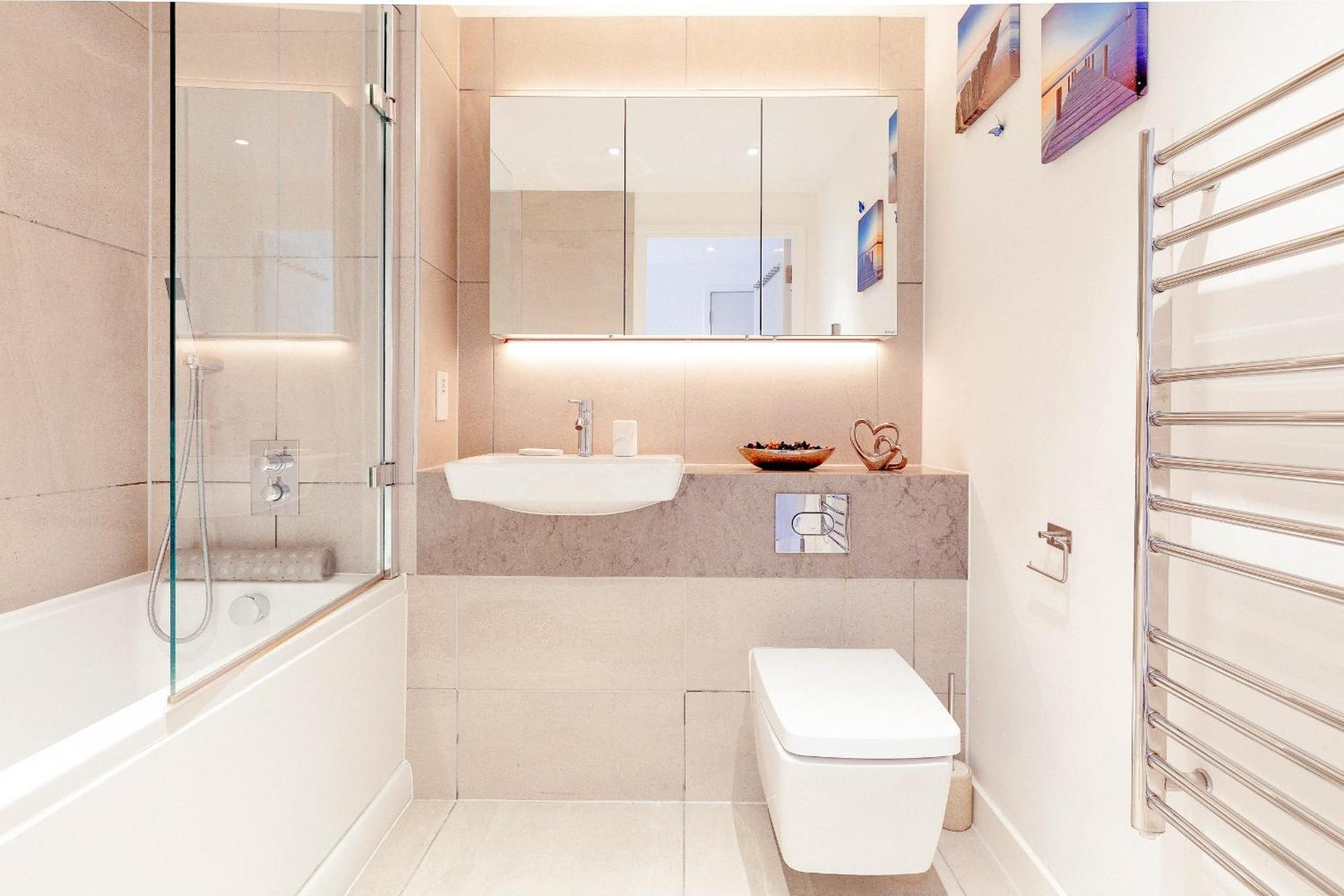 A Brand New Flat With 3 Bedrooms & 3 Baths In Zone 1 Angel For Max 9 Ppl Privatunterkunft *